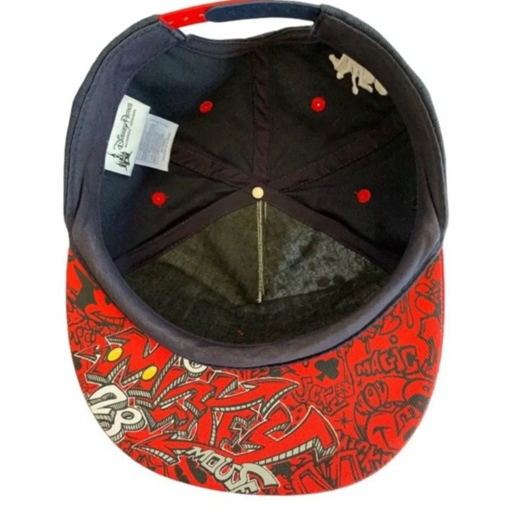 Mickey Mouse Graphic Cap - Picture 3 of 5